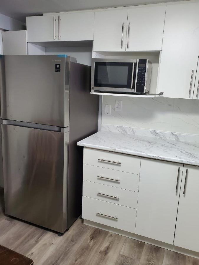 Maxwell Esabu Appartement Toronto Buitenkant foto