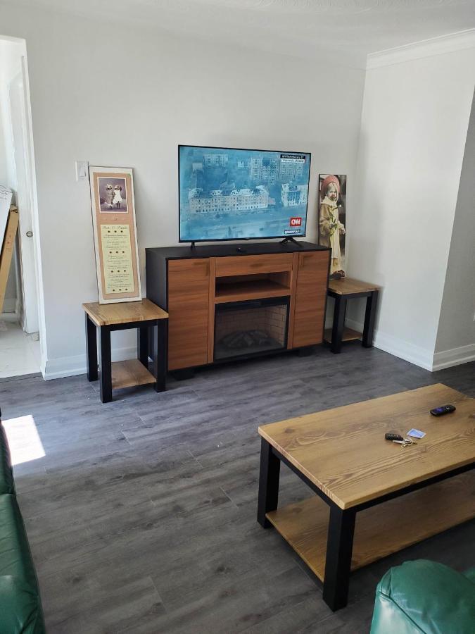 Maxwell Esabu Appartement Toronto Buitenkant foto